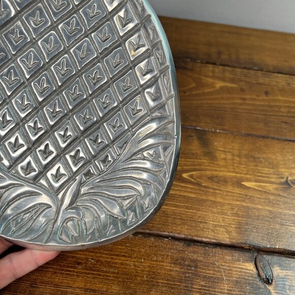 Vintage Pineapple-Shaped Pewter Decorative Tray Made In India - Picture 3 of 9